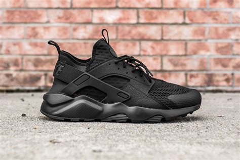 nike huaraches style